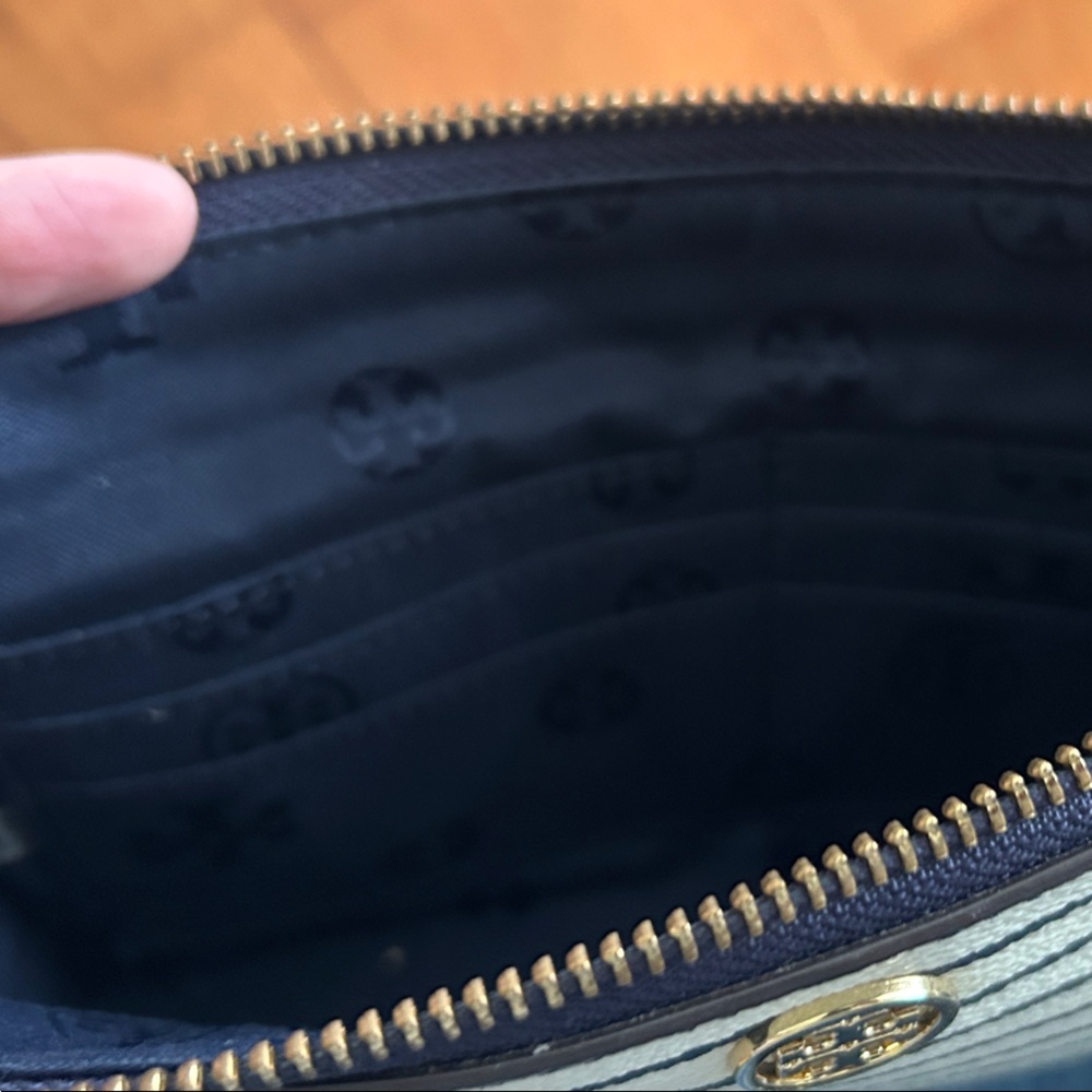 Tory Burch Blue and Cream Striped Crossbody bag - Picture 3 of 7